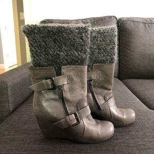 Vero Cuoio Gray Short Boots With Wedge Heel